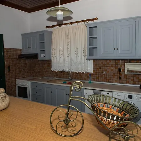 Dimelia Heaven Farm *