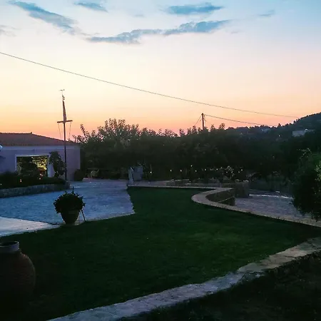 Casa de Férias Dimelia Heaven Farm Kranídion